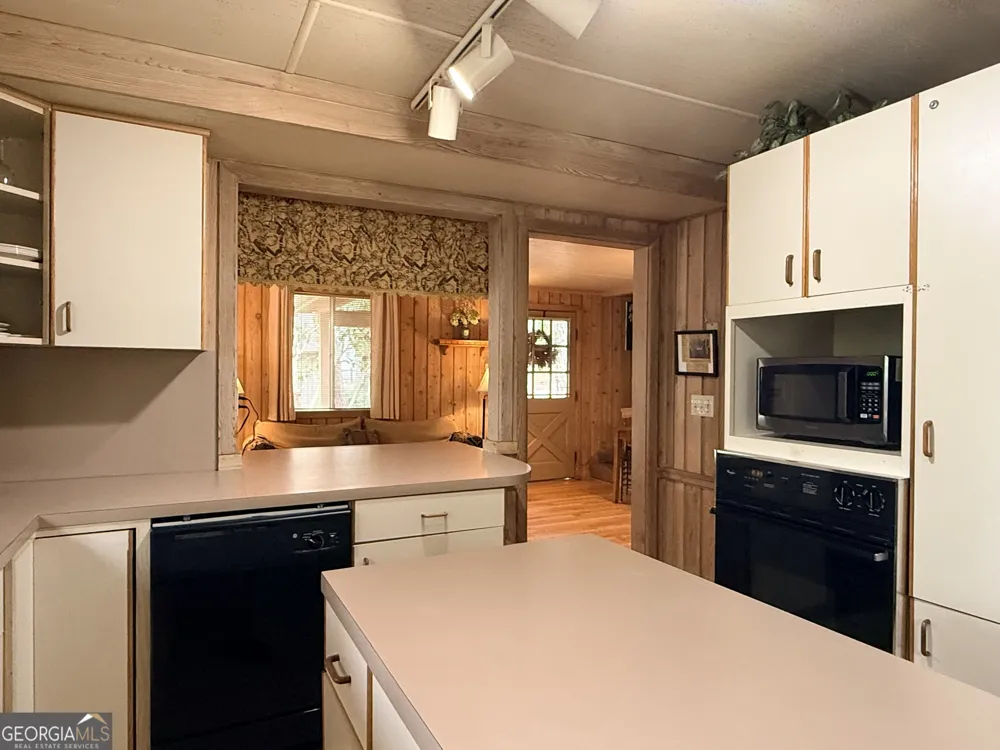 75 Alpine DR Pine Mountain, GA 31822