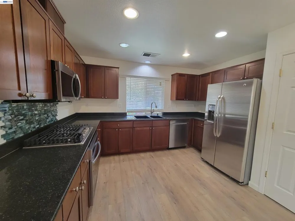 313 Turnstone Cir Pittsburg, CA 94565