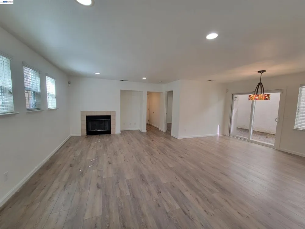 313 Turnstone Cir Pittsburg, CA 94565