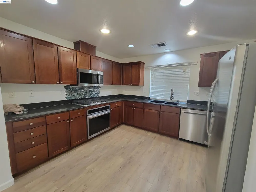 313 Turnstone Cir Pittsburg, CA 94565