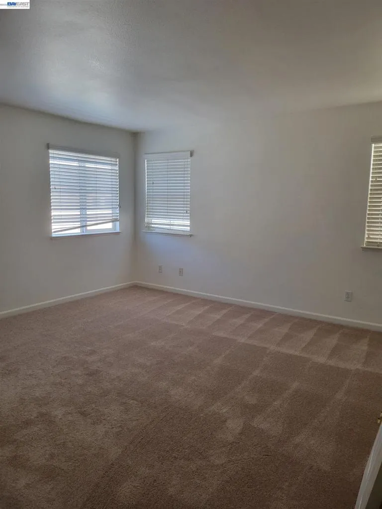 313 Turnstone Cir Pittsburg, CA 94565