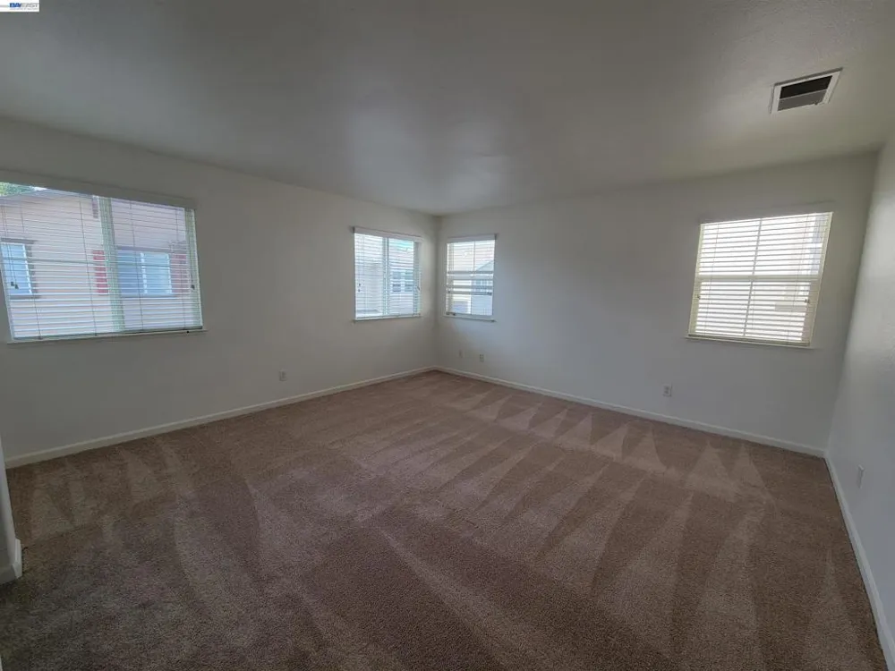 313 Turnstone Cir Pittsburg, CA 94565