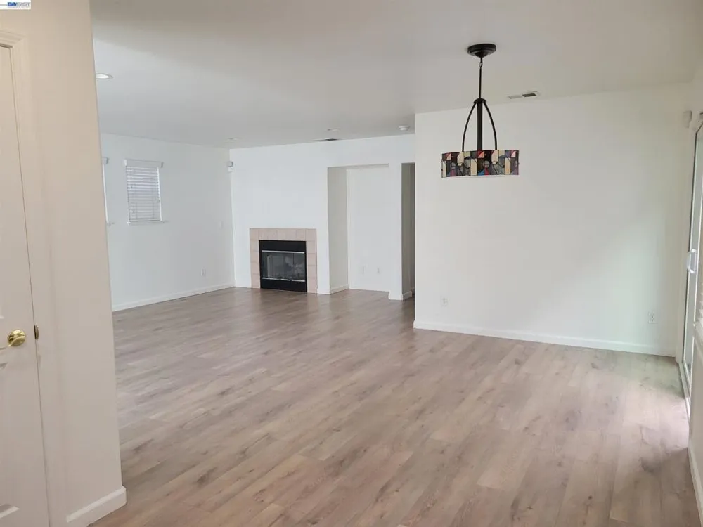 313 Turnstone Cir Pittsburg, CA 94565