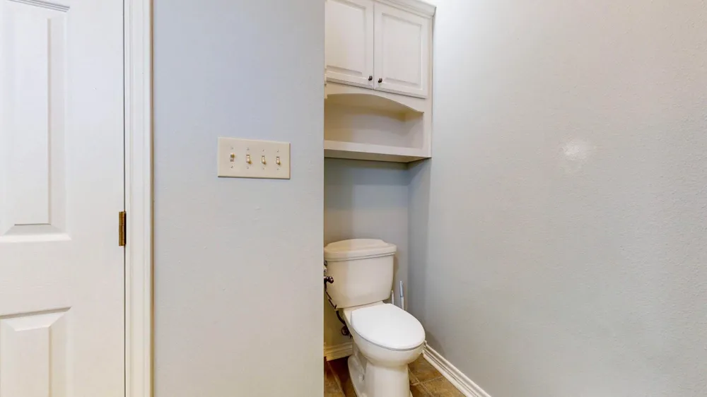 2010 Vista Dr Crystal Beach, TX 77650