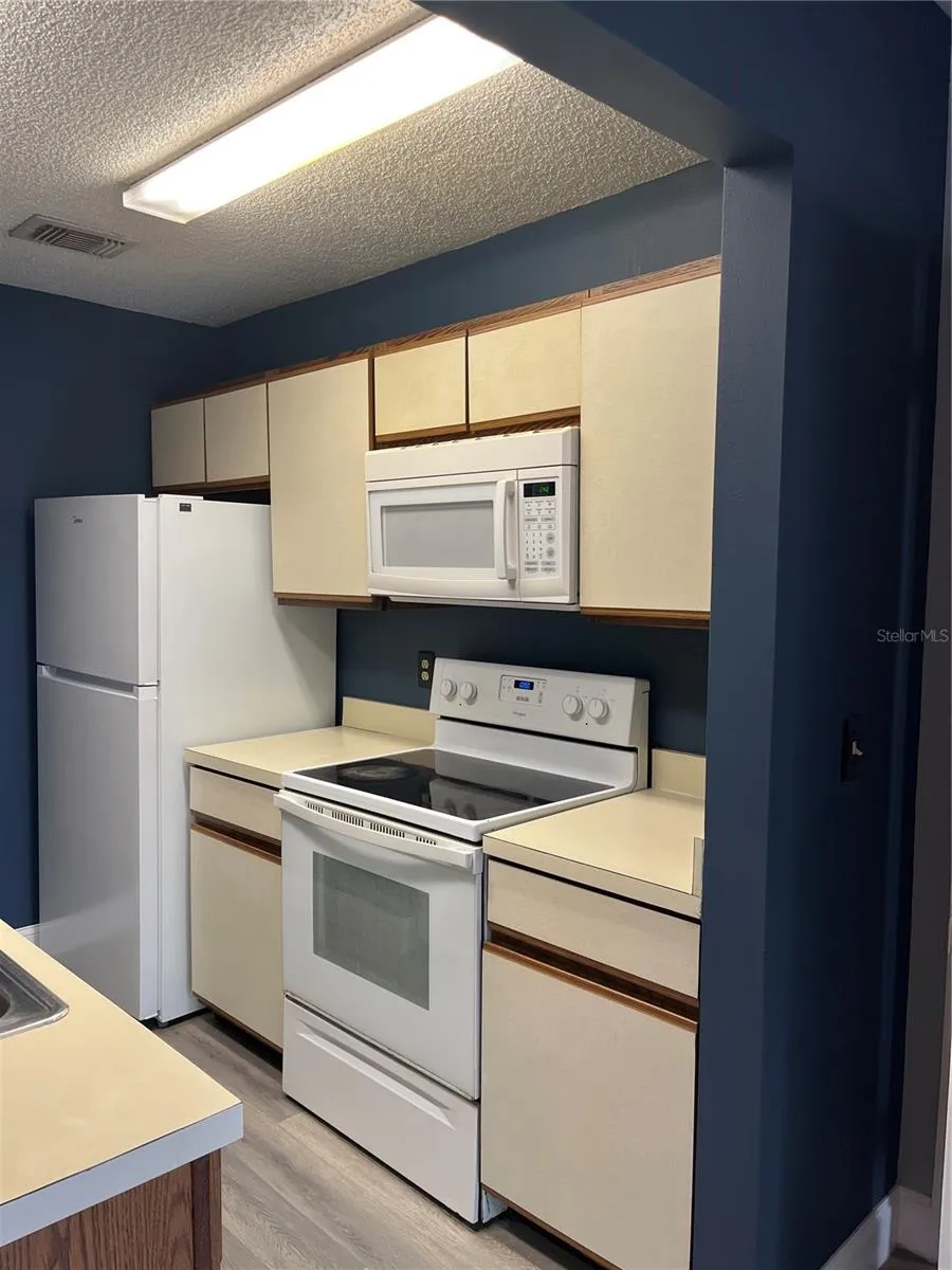 537 SUN RIDGE PLACE #201 Altamonte Springs, FL 32714