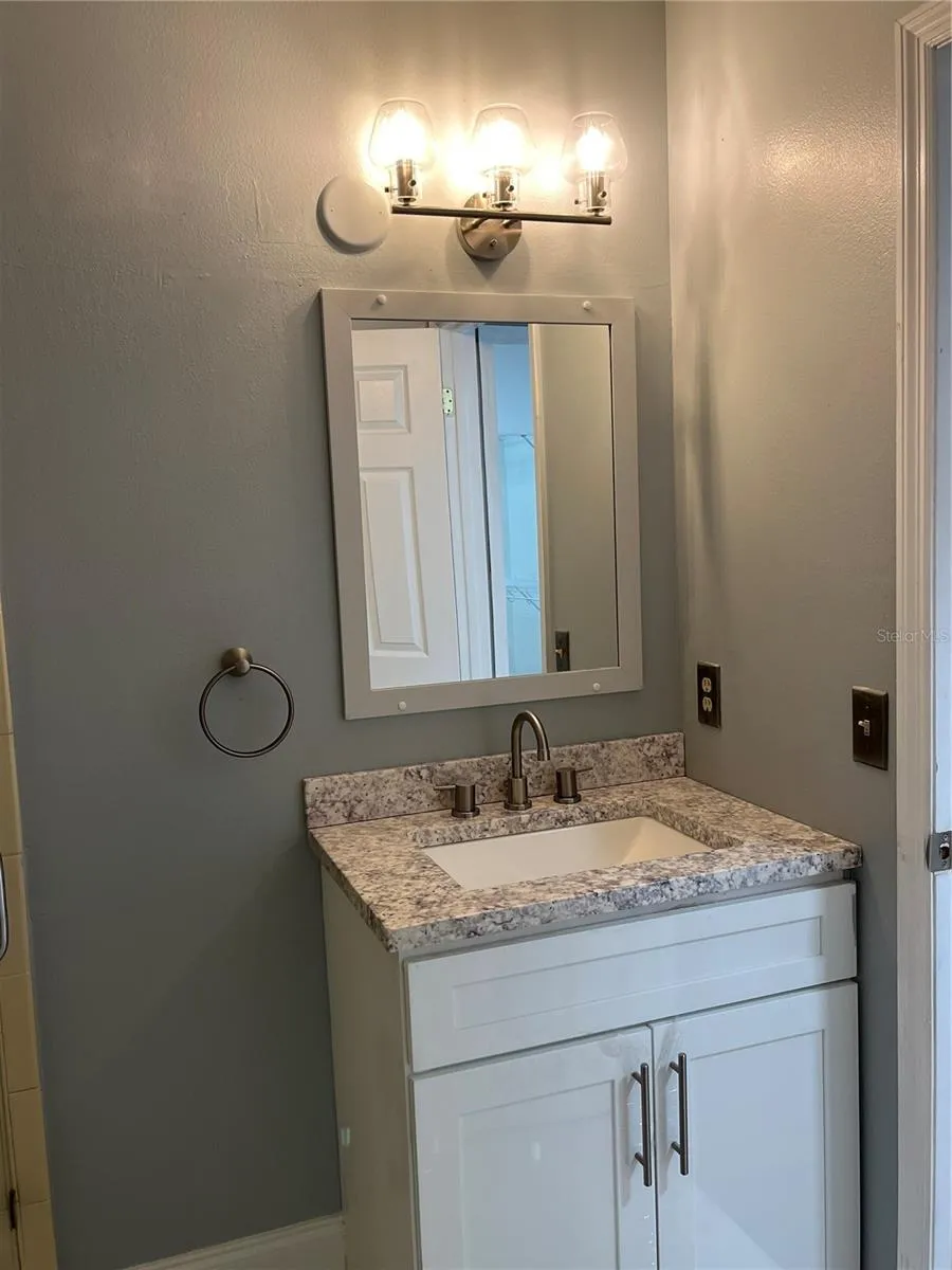 537 SUN RIDGE PLACE #201 Altamonte Springs, FL 32714
