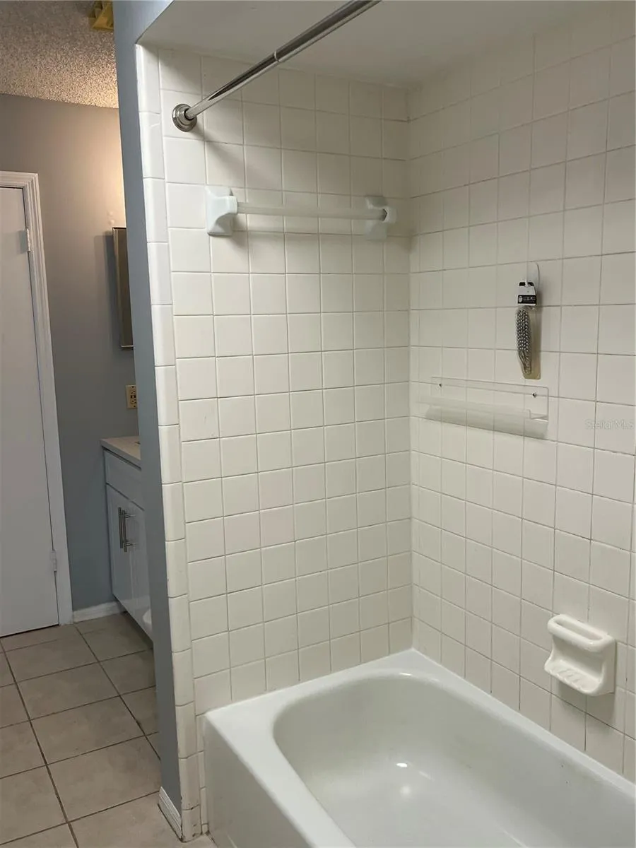 537 SUN RIDGE PLACE #201 Altamonte Springs, FL 32714
