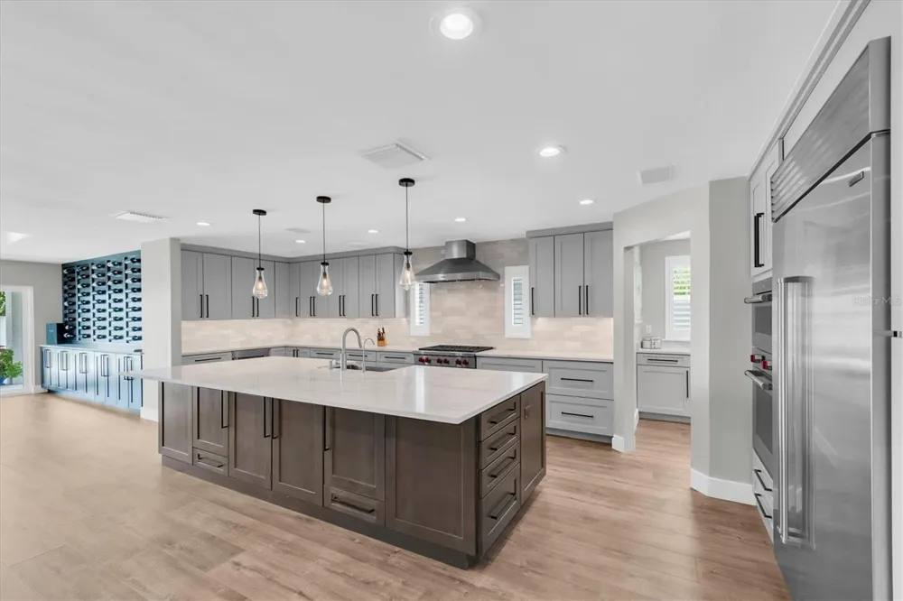 303 BATH CLUB BOULEVARD North Redington Beach, FL 33708