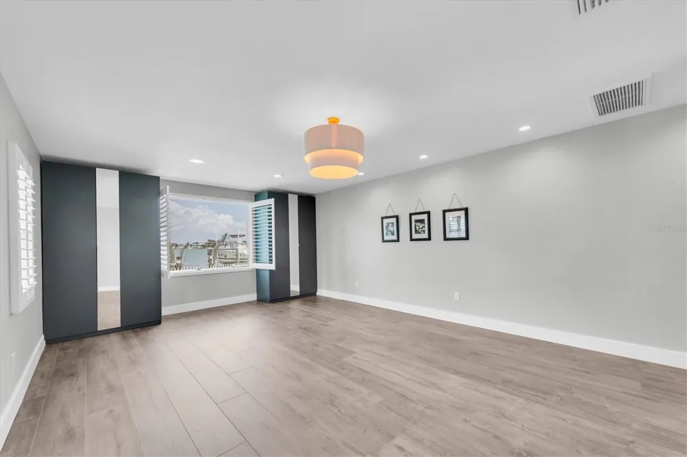 303 BATH CLUB BOULEVARD North Redington Beach, FL 33708