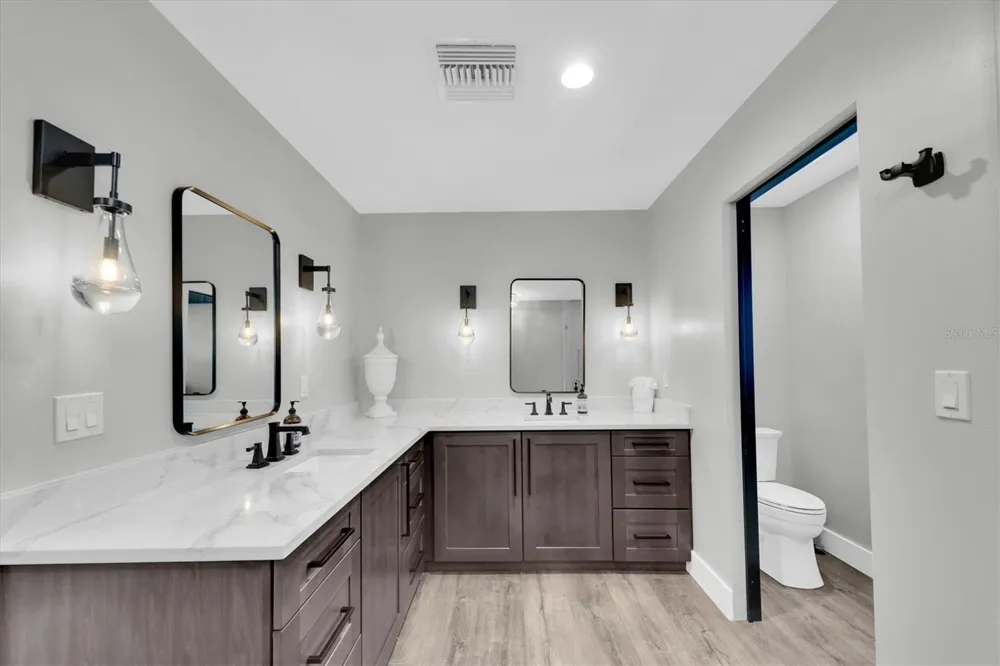 303 BATH CLUB BOULEVARD North Redington Beach, FL 33708