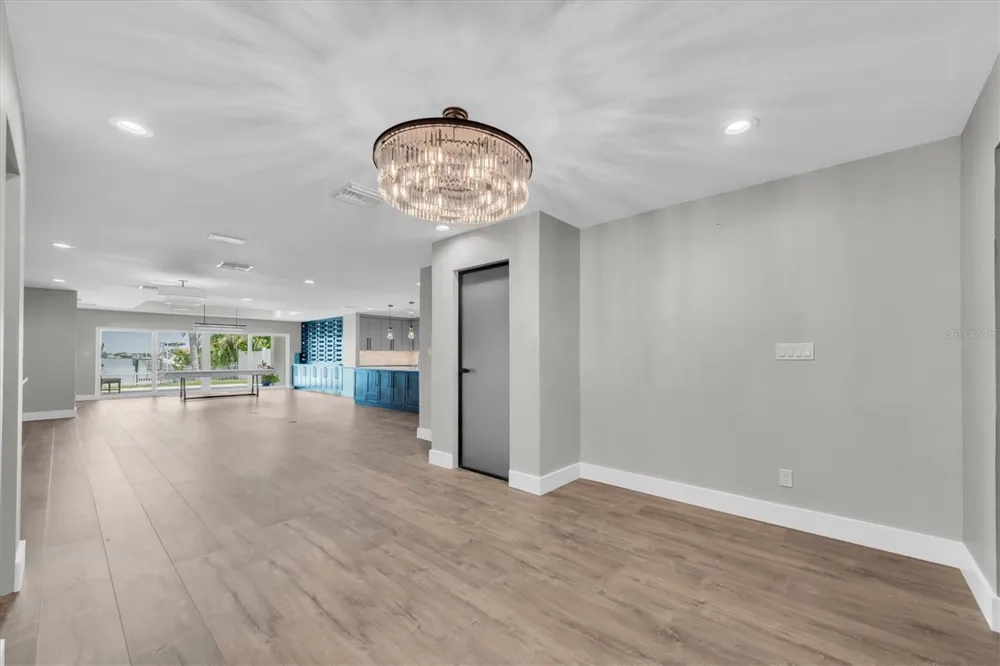 303 BATH CLUB BOULEVARD North Redington Beach, FL 33708
