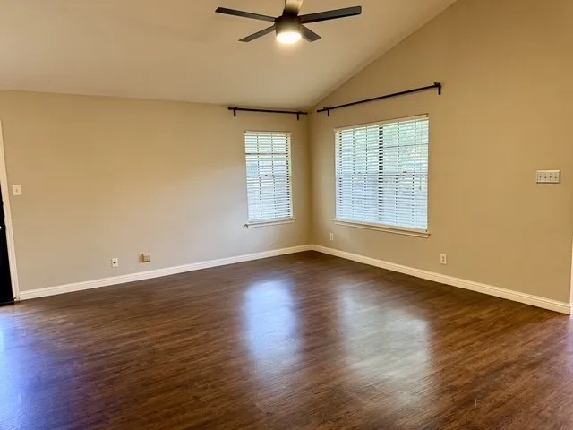 1920 White Oak Circle Round Rock, TX 78681