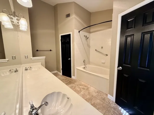 1920 White Oak Circle Round Rock, TX 78681