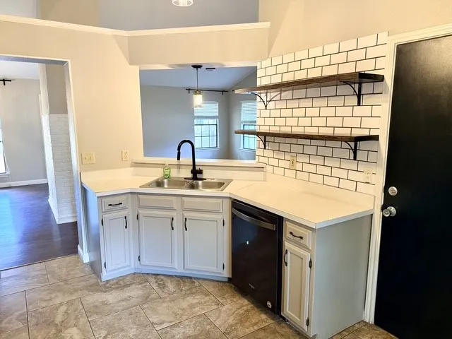 1920 White Oak Circle Round Rock, TX 78681