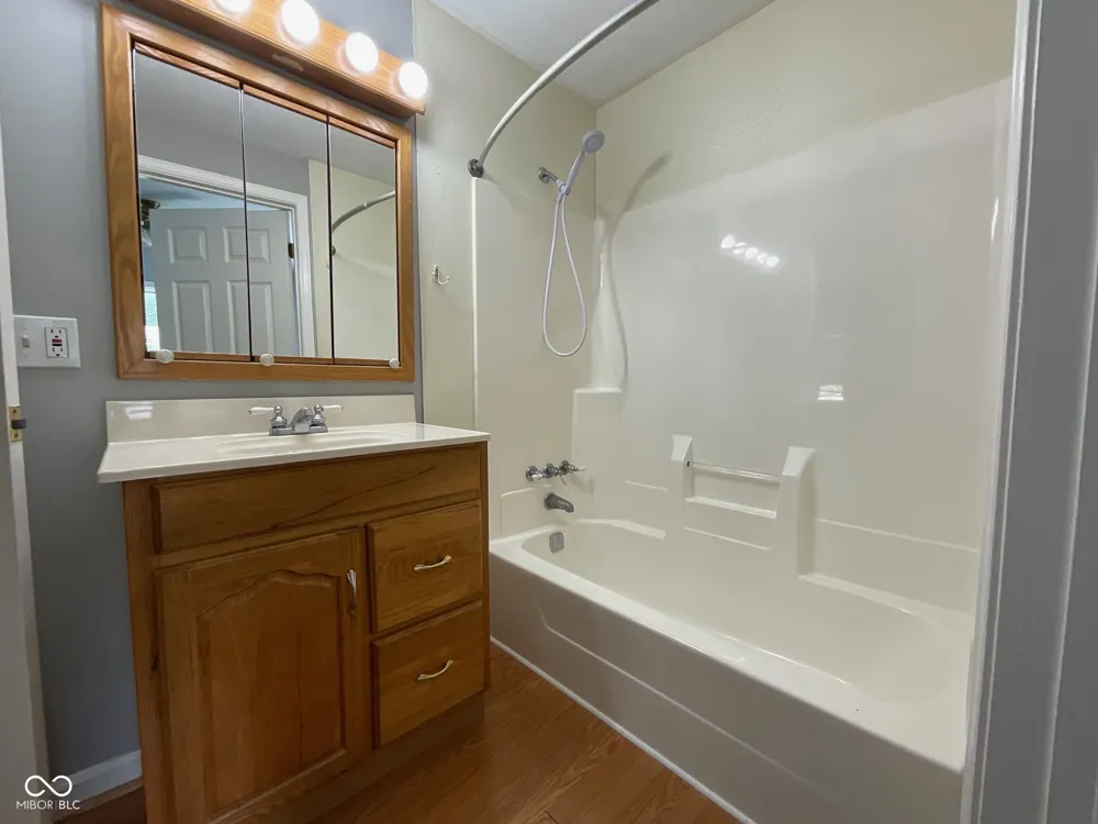 407 McCune Avenue Rockville, IN 47872