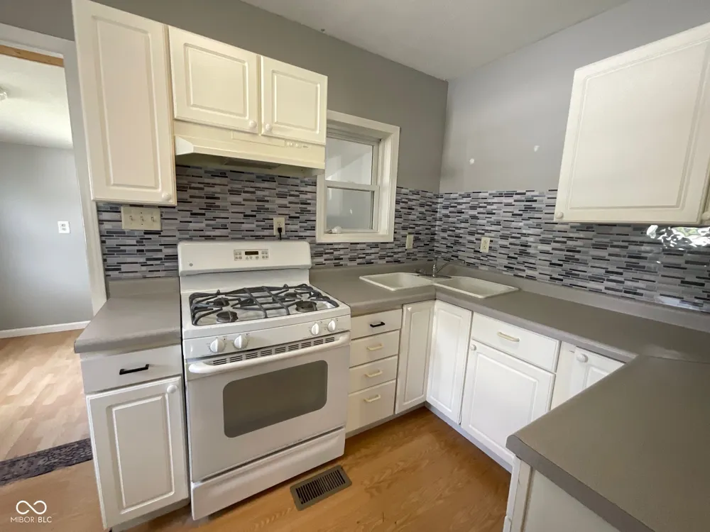 407 McCune Avenue Rockville, IN 47872