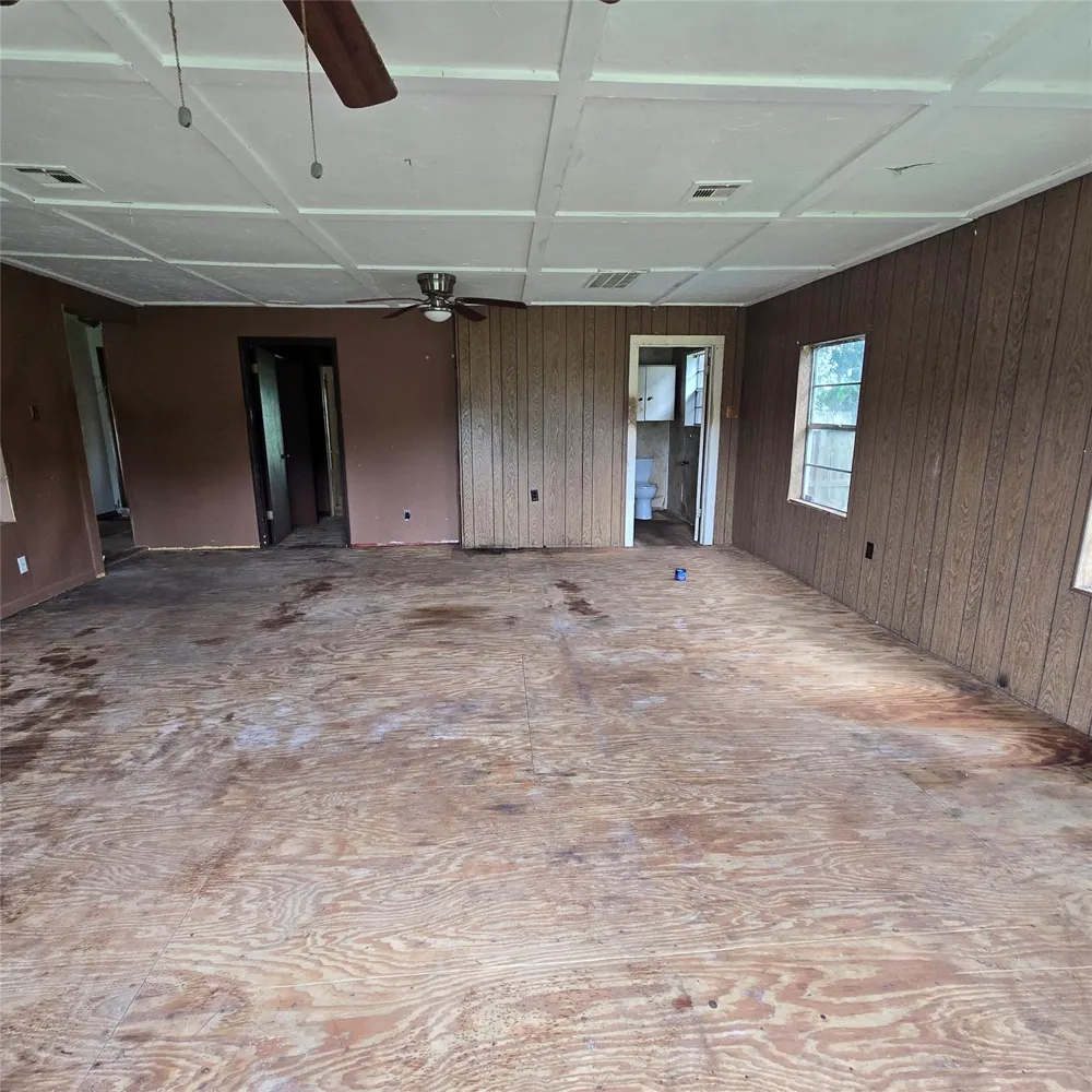 1471 Private Road 652 Sargent, TX 77414