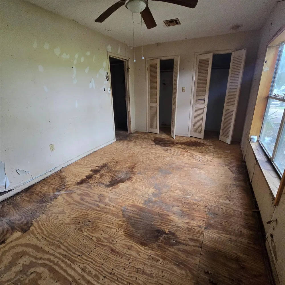 1471 Private Road 652 Sargent, TX 77414