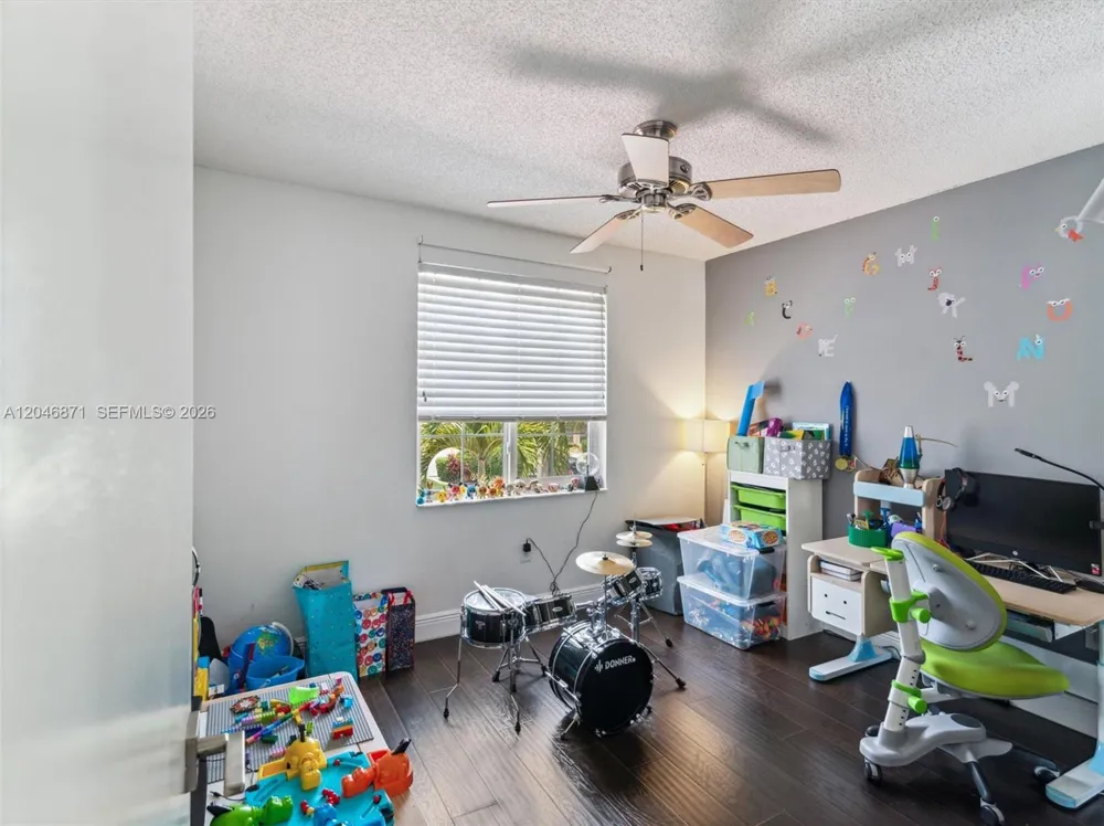 15760 NW 16th Ct #15760 Pembroke Pines, FL 33028