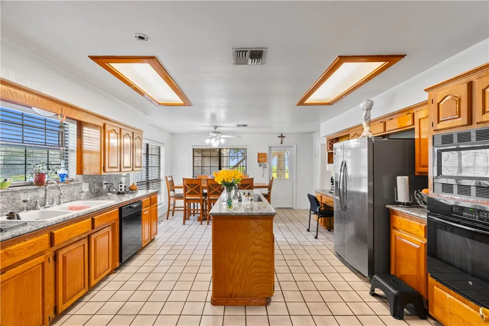 4958 Bluebird Street Robstown, TX 78380