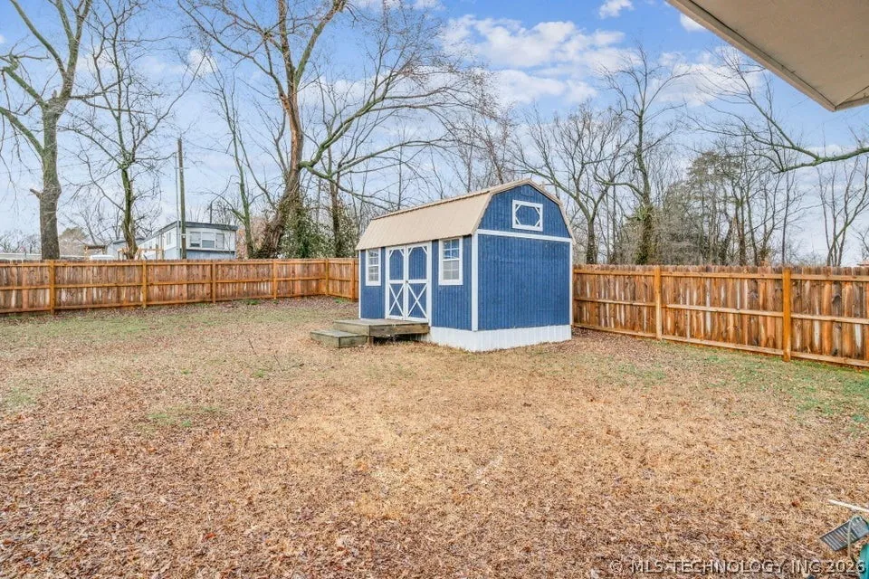 396 Cherokee Lane Bluejacket, OK 74333