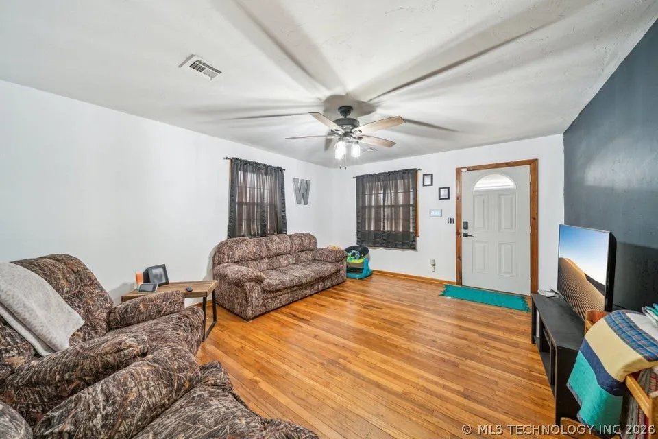 396 Cherokee Lane Bluejacket, OK 74333
