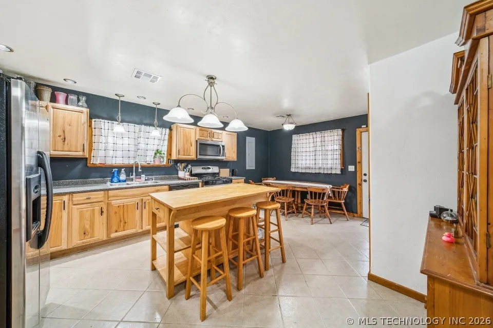 396 Cherokee Lane Bluejacket, OK 74333