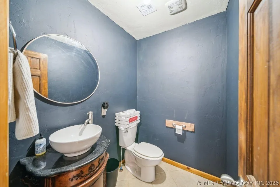 396 Cherokee Lane Bluejacket, OK 74333