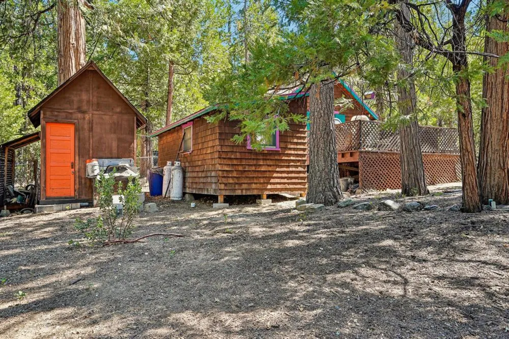 25145 Fern Valley Road Idyllwild, CA 92549