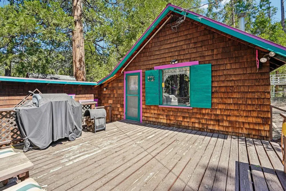 25145 Fern Valley Road Idyllwild, CA 92549