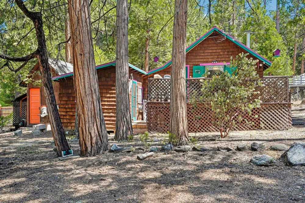 25145 Fern Valley Road Idyllwild, CA 92549