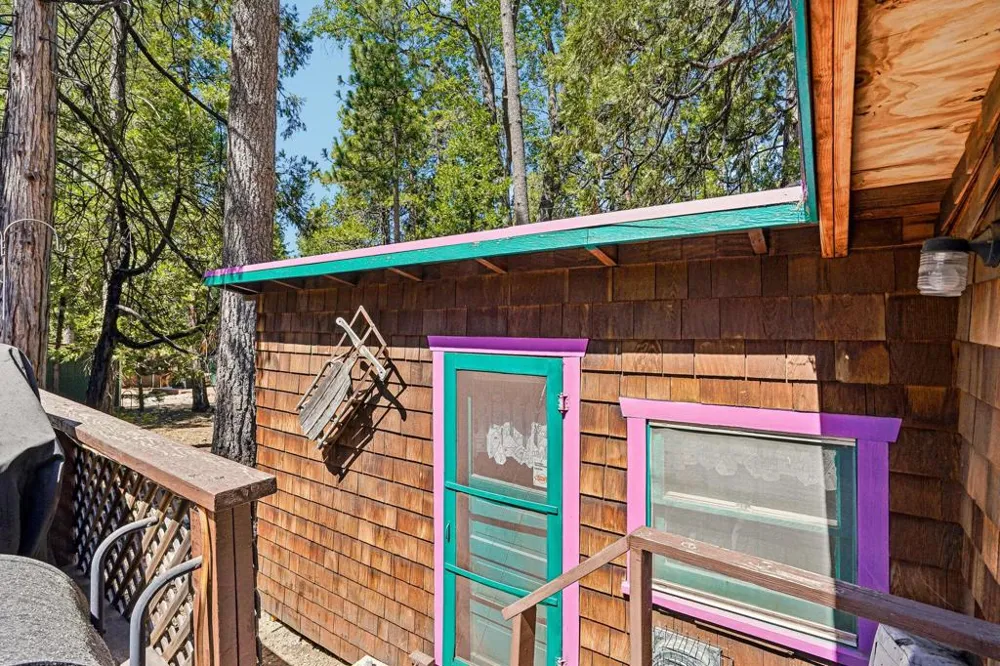 25145 Fern Valley Road Idyllwild, CA 92549