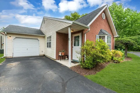 7 Kingston Close #1000