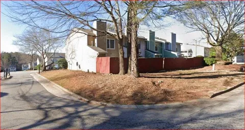 1021 Thornwoode Lane