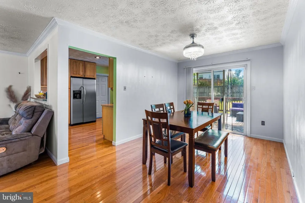 2256 WESTWOOD DRIVE Waldorf, MD 20601