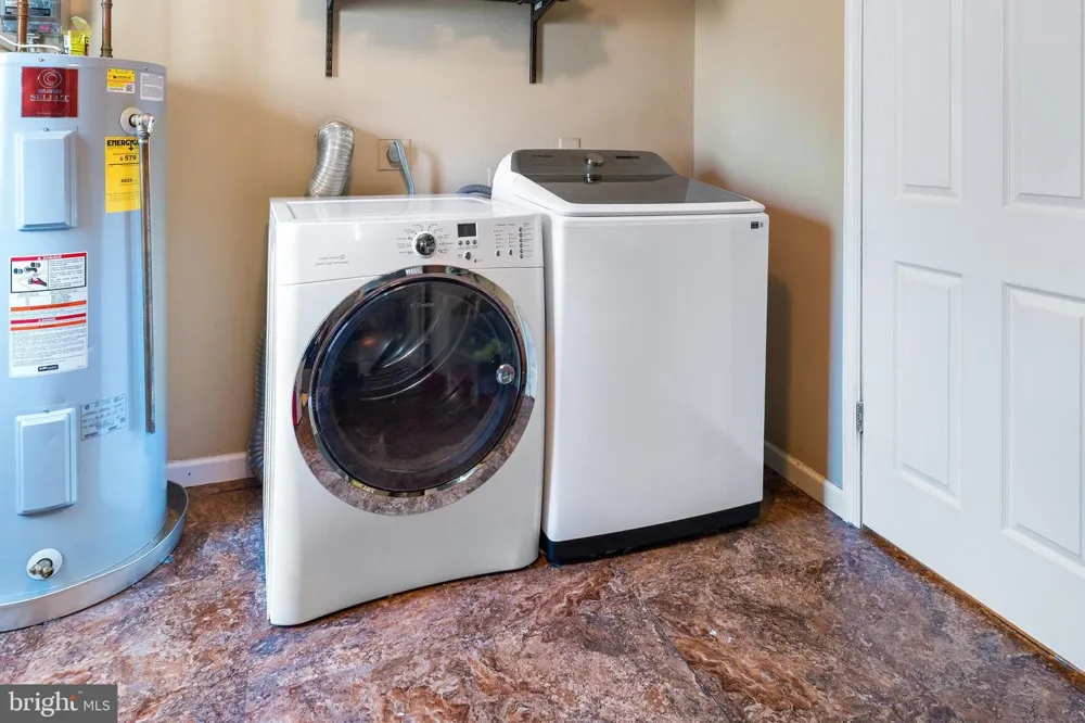 2256 WESTWOOD DRIVE Waldorf, MD 20601