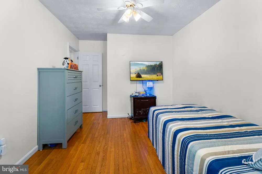 2256 WESTWOOD DRIVE Waldorf, MD 20601
