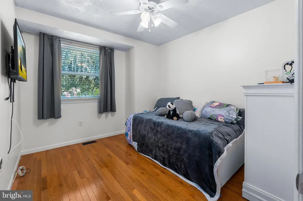 2256 WESTWOOD DRIVE Waldorf, MD 20601