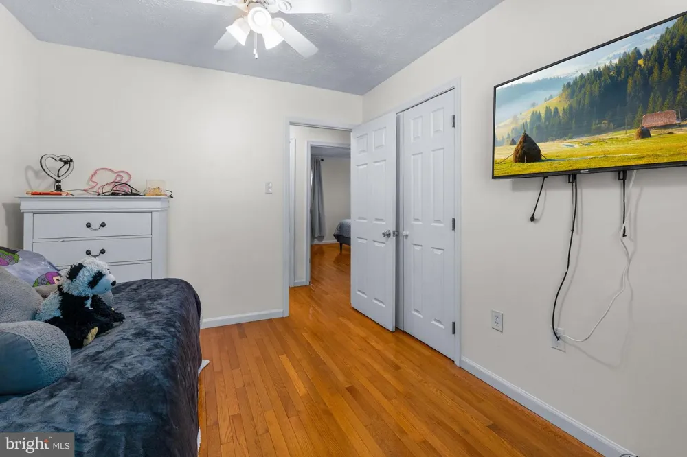 2256 WESTWOOD DRIVE Waldorf, MD 20601