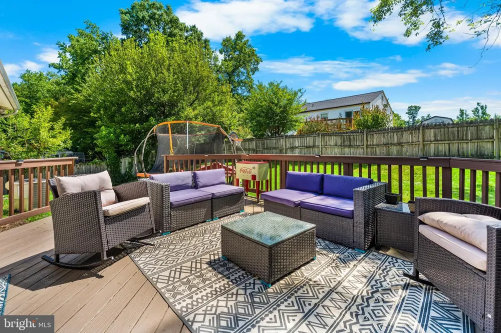 2256 WESTWOOD DRIVE Waldorf, MD 20601