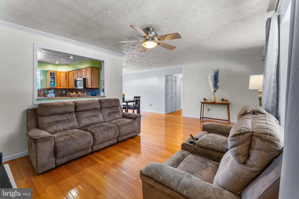 2256 WESTWOOD DRIVE Waldorf, MD 20601