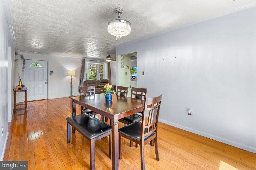 2256 WESTWOOD DRIVE Waldorf, MD 20601