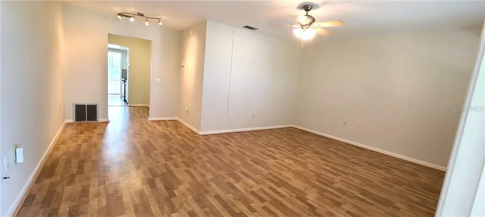 911 WASHINGTON AVENUE #305 Largo, FL 33770