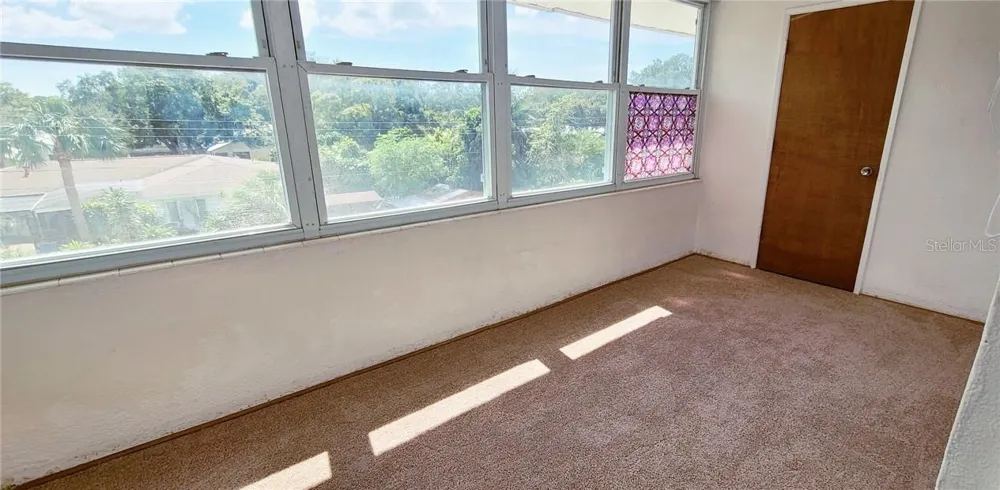 911 WASHINGTON AVENUE #305 Largo, FL 33770