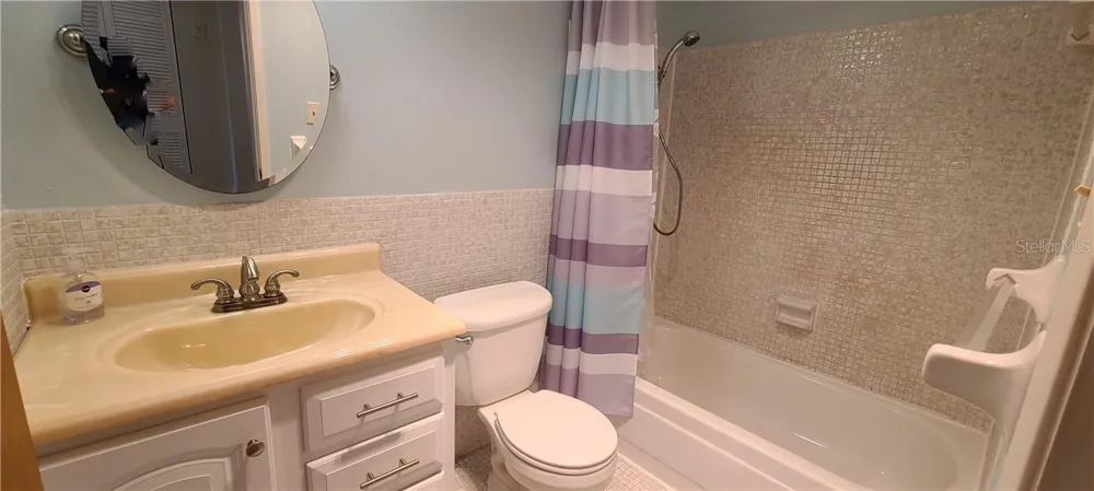 911 WASHINGTON AVENUE #305 Largo, FL 33770