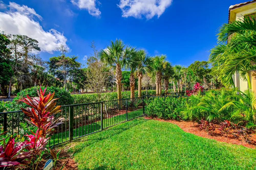 15688 Italian Cypress Way Wellington, FL 33414