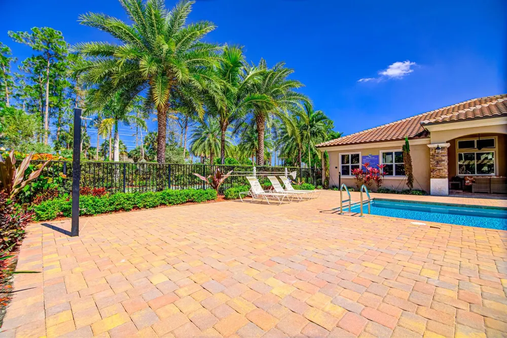 15688 Italian Cypress Way Wellington, FL 33414