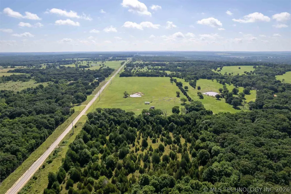 15 E 1180 ROAD Okemah, OK 74859