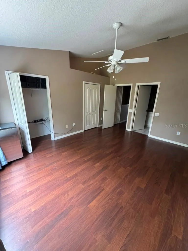 2454 LAKE WOODBERRY CIRCLE Brandon, FL 33510