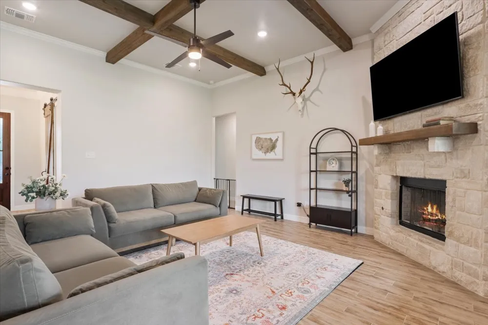 5017 Bella Charca Parkway Nolanville, TX 76559